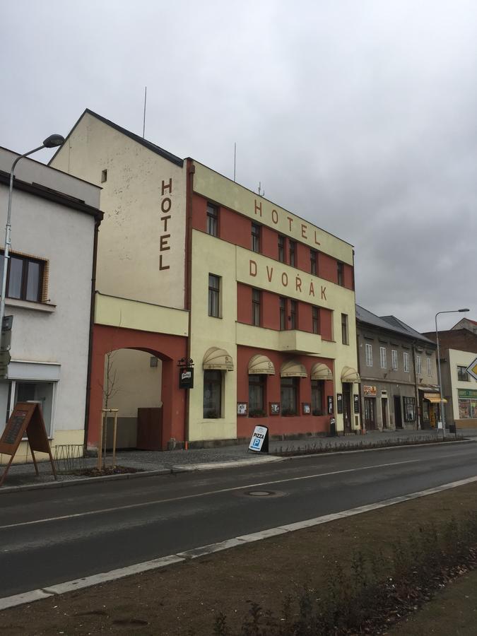 Hotel Dvorak Chrast Zewnętrze zdjęcie