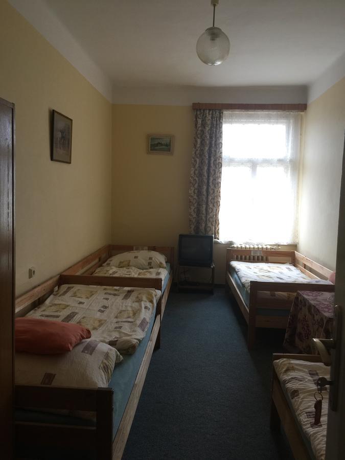 Hotel Dvorak Chrast Zewnętrze zdjęcie